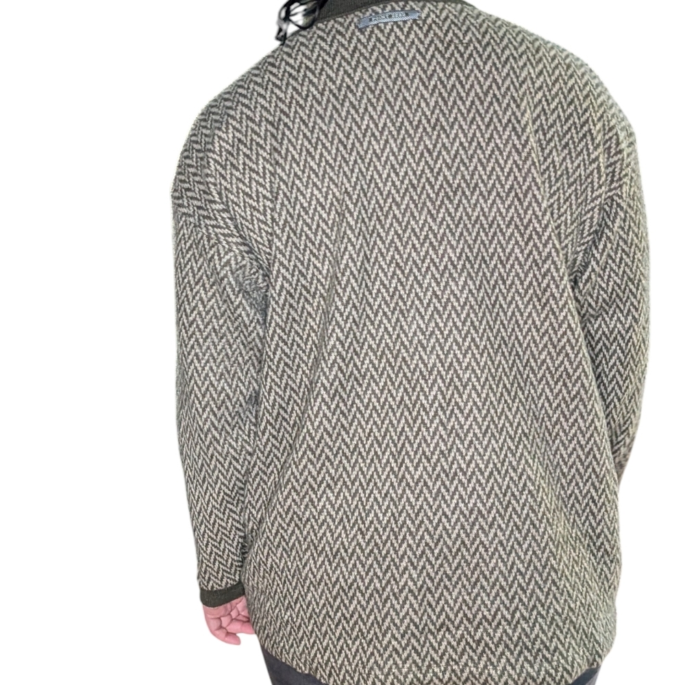 Vintage Men's Chevron Pattern Sweater - Black and Gray - Picture 7 of 7